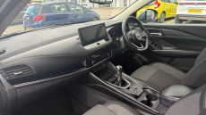 Nissan Qashqai 1.3 DiG-T MH N-Connecta 5dr Petrol Hatchback